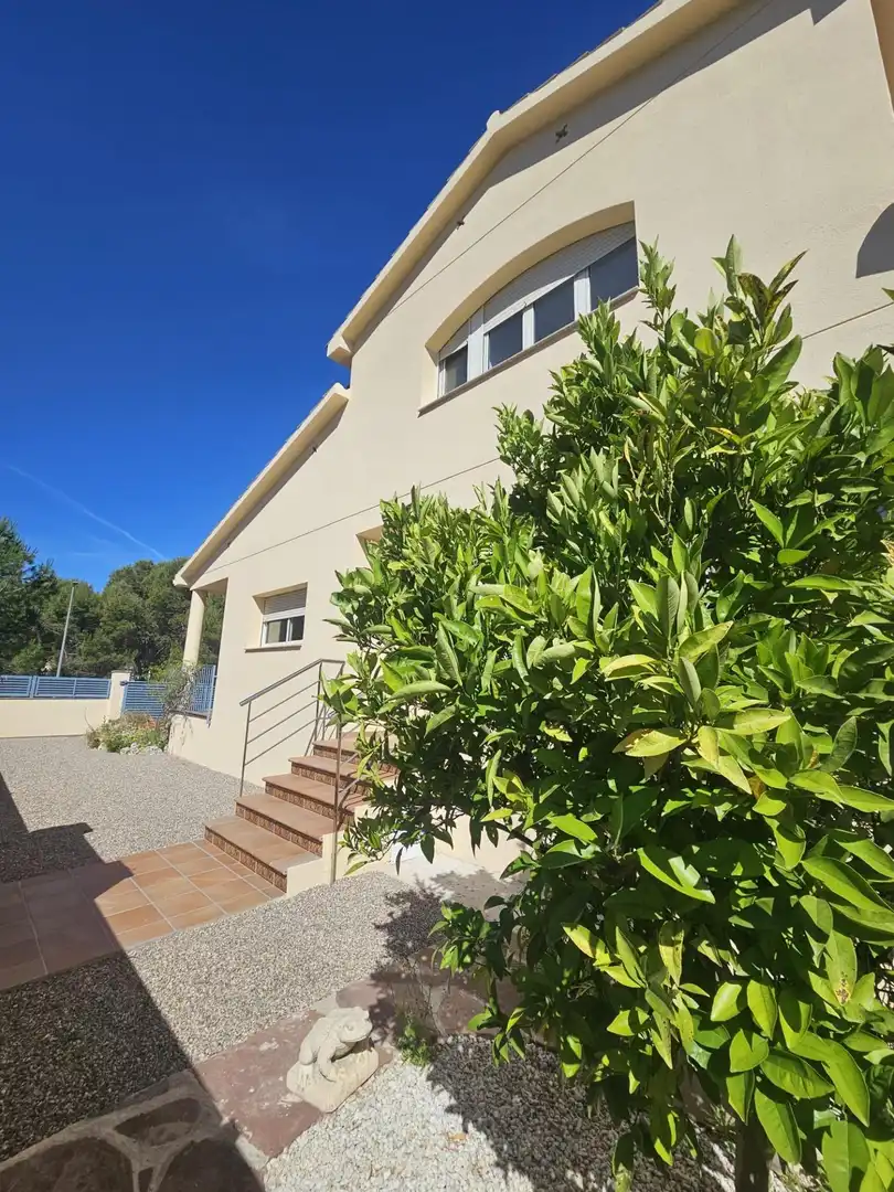Vista exterior de Casa o xalet en venda en Collbató amb Aire condicionat, Calefacció i Jardí privat