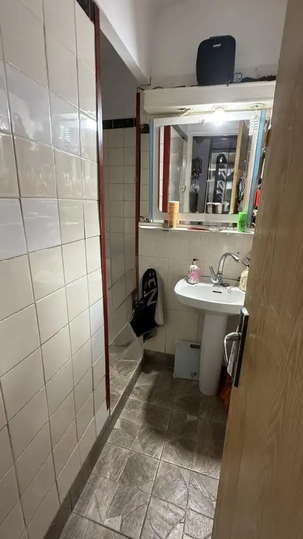 Bany de Edifici en venda en Esplugues de Llobregat