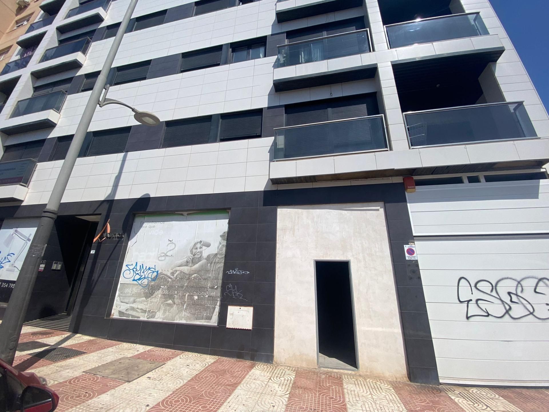 Exterior view of Premises for sale in Roquetas de Mar