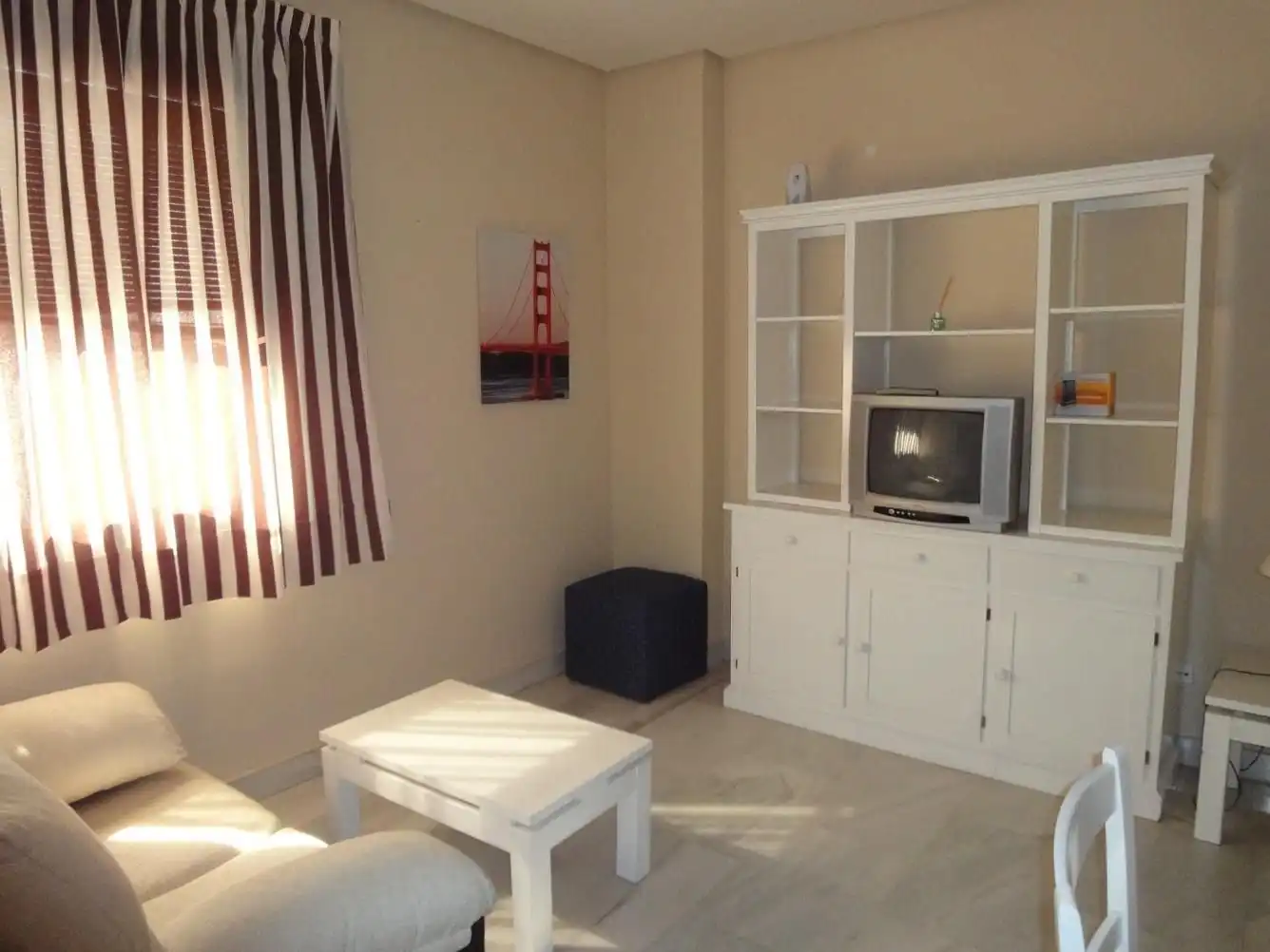 Apartamento de alquiler en Avenida Alcalde Luis Uruñuela, Urbadiez - Entrepuentes