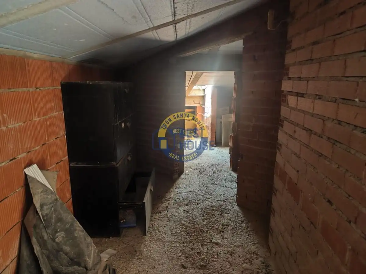 Immobles singulars en venda a Trobajo del Camino, imagen 4