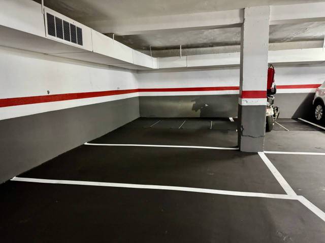 Garaje en Venta en Calle Quevedo en Vila de Gràcia