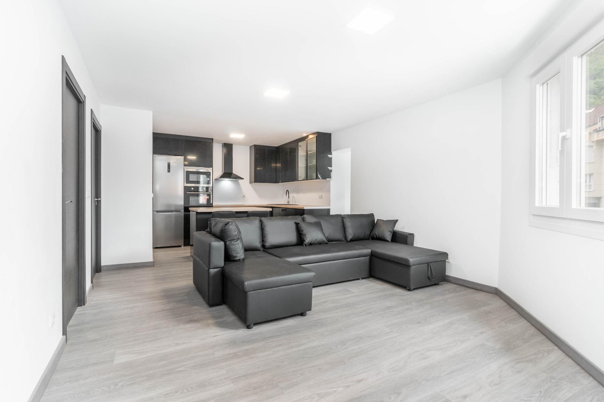 Living room of House or chalet for sale in Mieres (Asturias)  with Private garden, Parquet flooring and Terrace