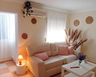 Living room of Flat to rent in Sanlúcar de Barrameda  with Air Conditioner, Furnished and Washing machine