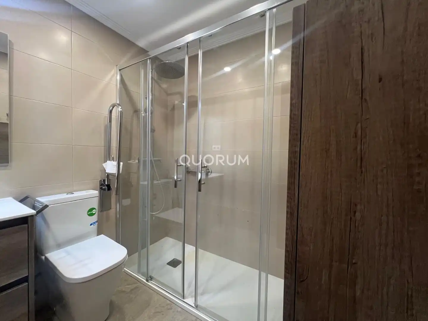 Bathroom of Flat for rent in Indautxu