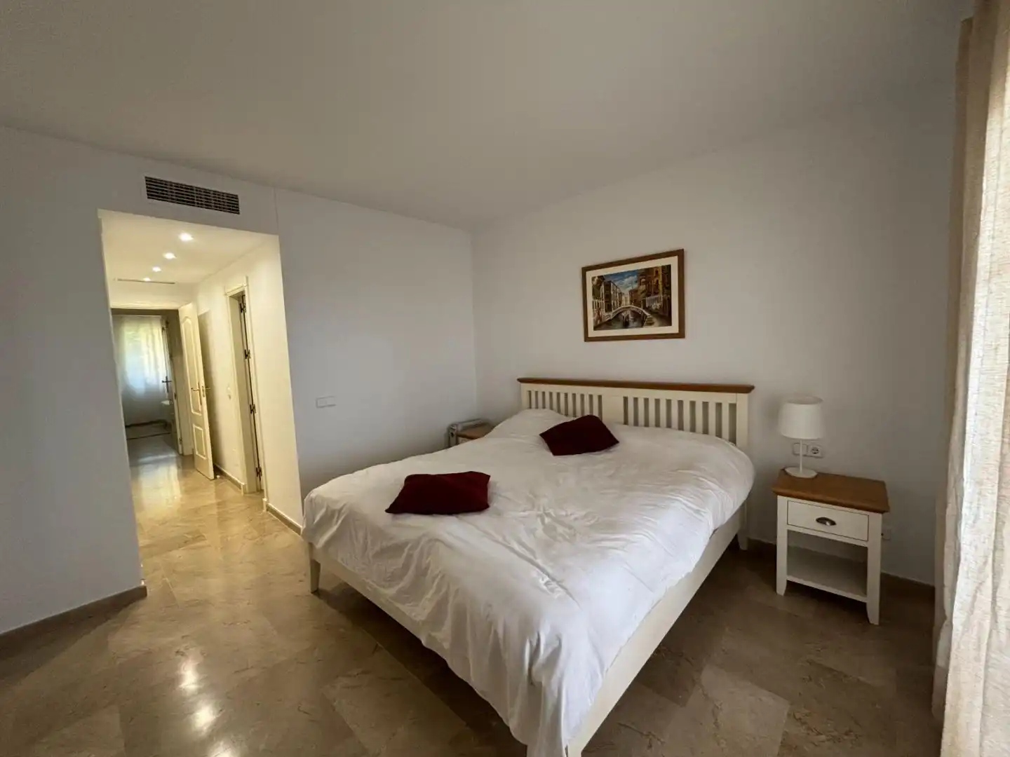 Bedroom of Flat for rent in Nueva Andalucía