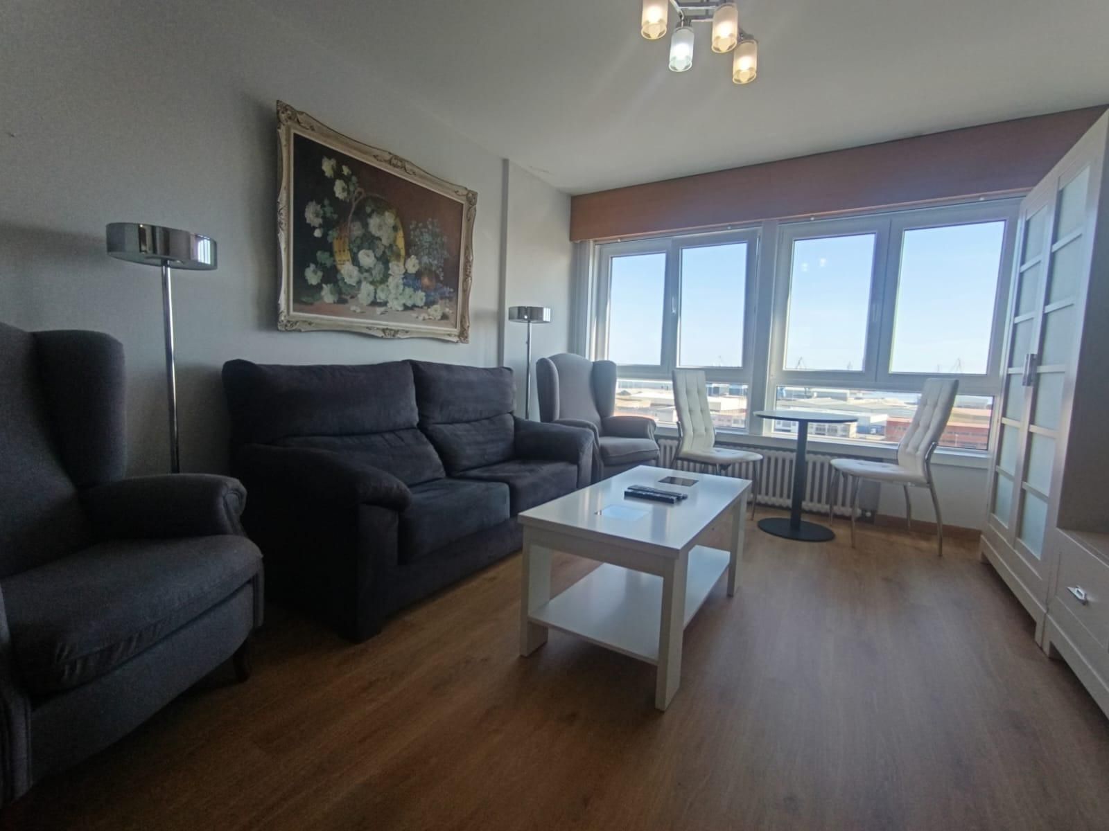 Sala de estar de Piso de alquiler en A Coruña Capital  con Calefacción, Trastero y Balcón