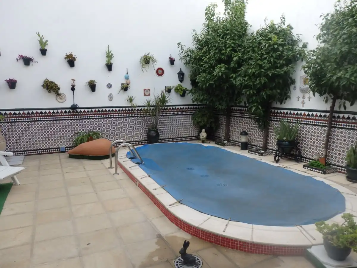 Piscina de Casa o chalet en venta en Córdoba con Aire acondicionado, Terraza y Trastero