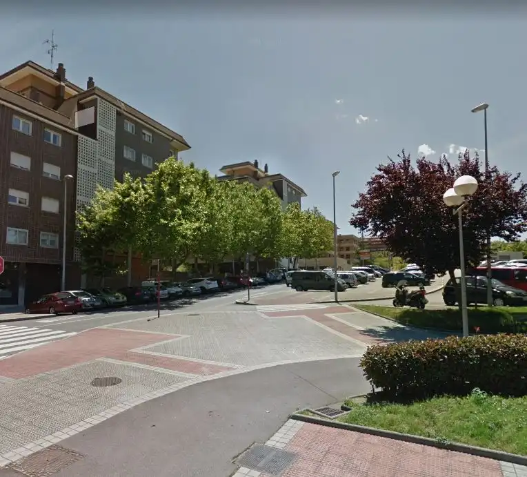 Local comercial en venda a Centro Urbano - Hirigunea, imagen 2