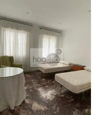 Appartamento con ascensore in affitto a Casco Antiguo