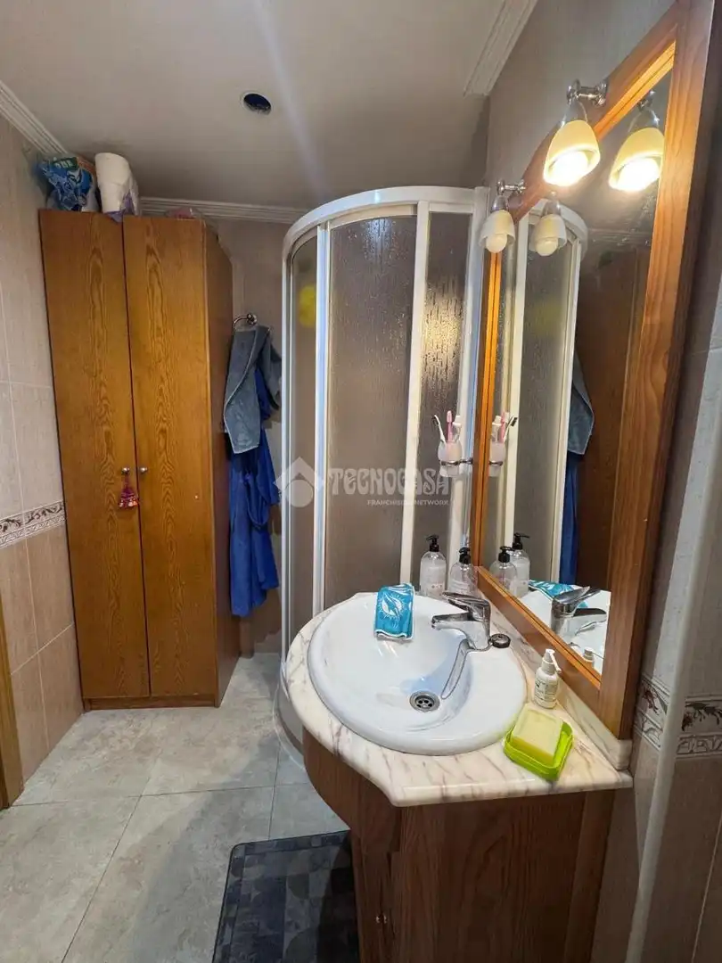 Baño de Piso en venta en Madrid con Aire acondicionado y Calefacción