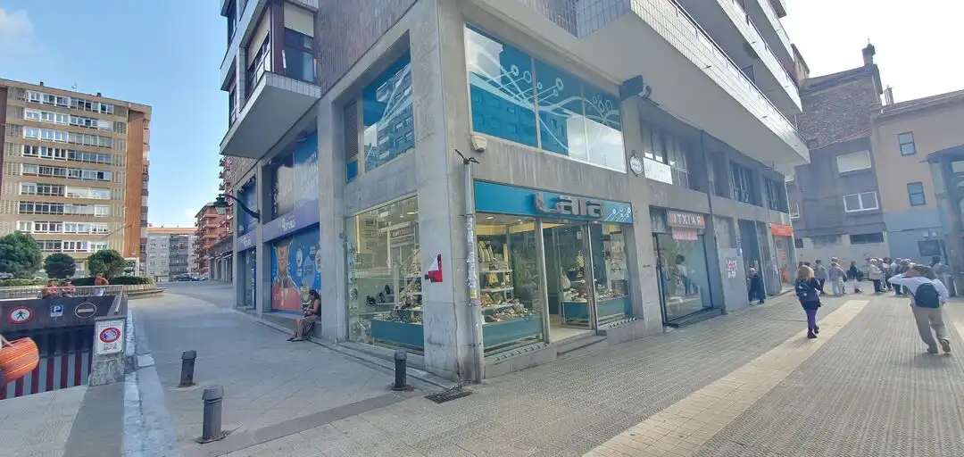 Local de lloguer en Bilbao  amb Aire condicionat