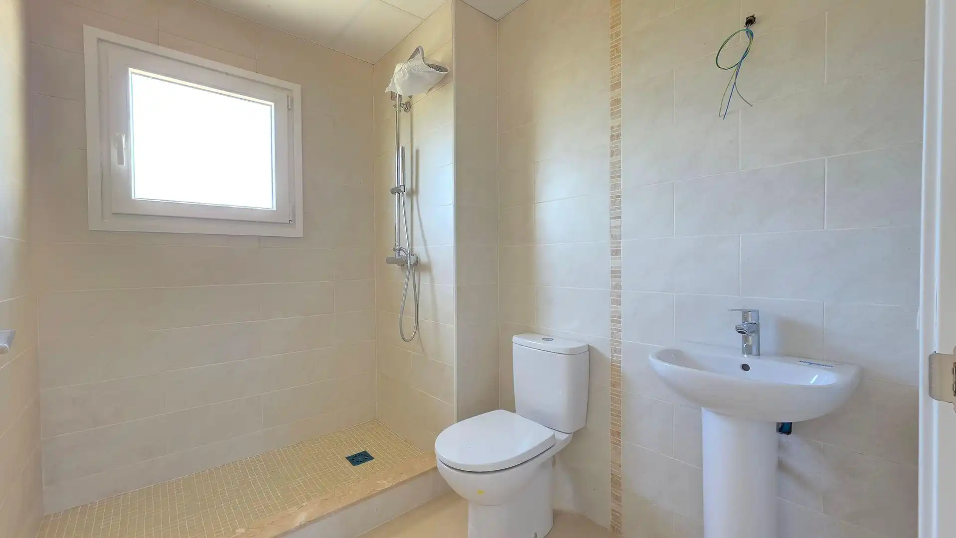 Baño de Casa adosada en venta en Benicolet con Jardín privado y Piscina