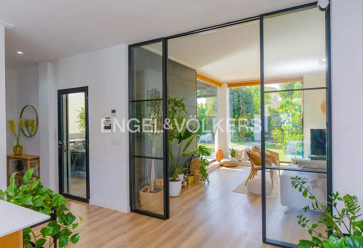 Casa o chalet en venta en Elche / Elx con Aire acondicionado, Calefacción y Jardín privado