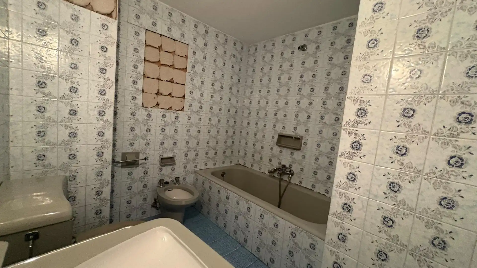 Bathroom of Flat for sale in Málaga  with Terrace and Balcony