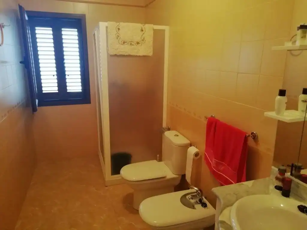 Baño de Casa o chalet en venta en Pedro Muñoz con Aire acondicionado, Jardín privado y Terraza