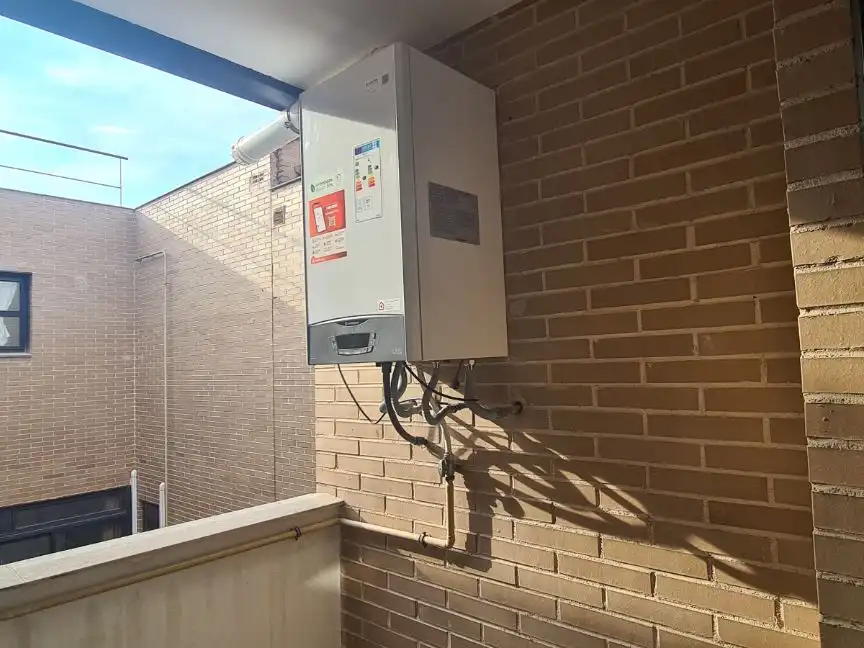 Piso en venta en Avenida del Arroyo Juncal, 11, Navalcarnero