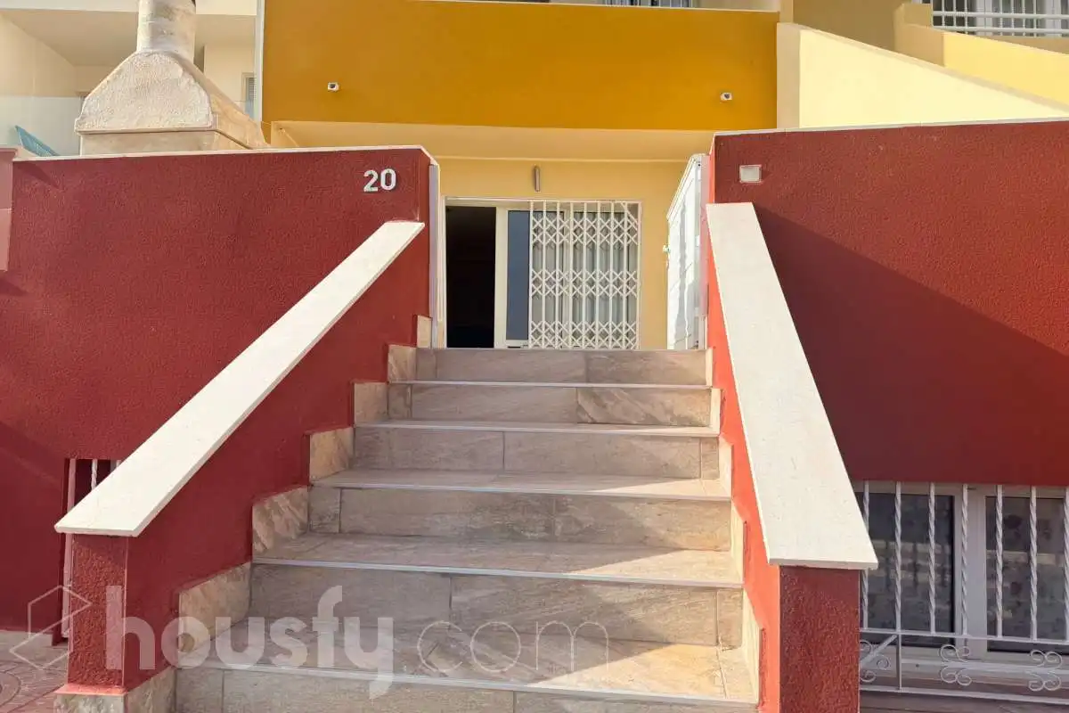 Casa adosada de lloguer en Torrevieja amb Aire condicionat, Terrassa i Traster