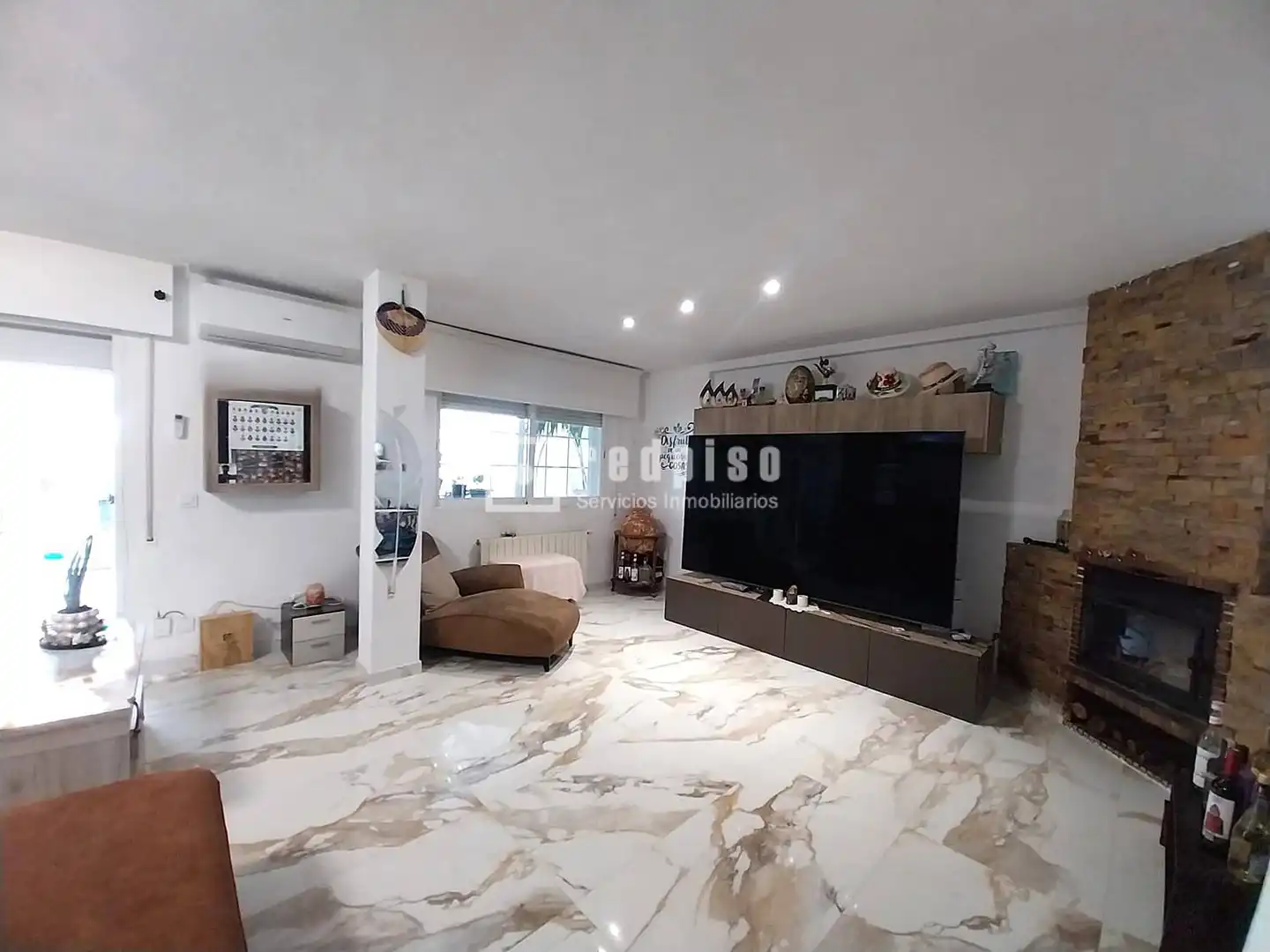 Sala de estar de Casa o chalet en venta en Rivas-Vaciamadrid con Aire acondicionado, Calefacción y Jardín privado