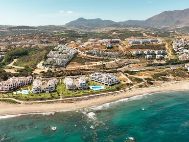 Appartement compact avec piscine à vendre à Bahía de Casares