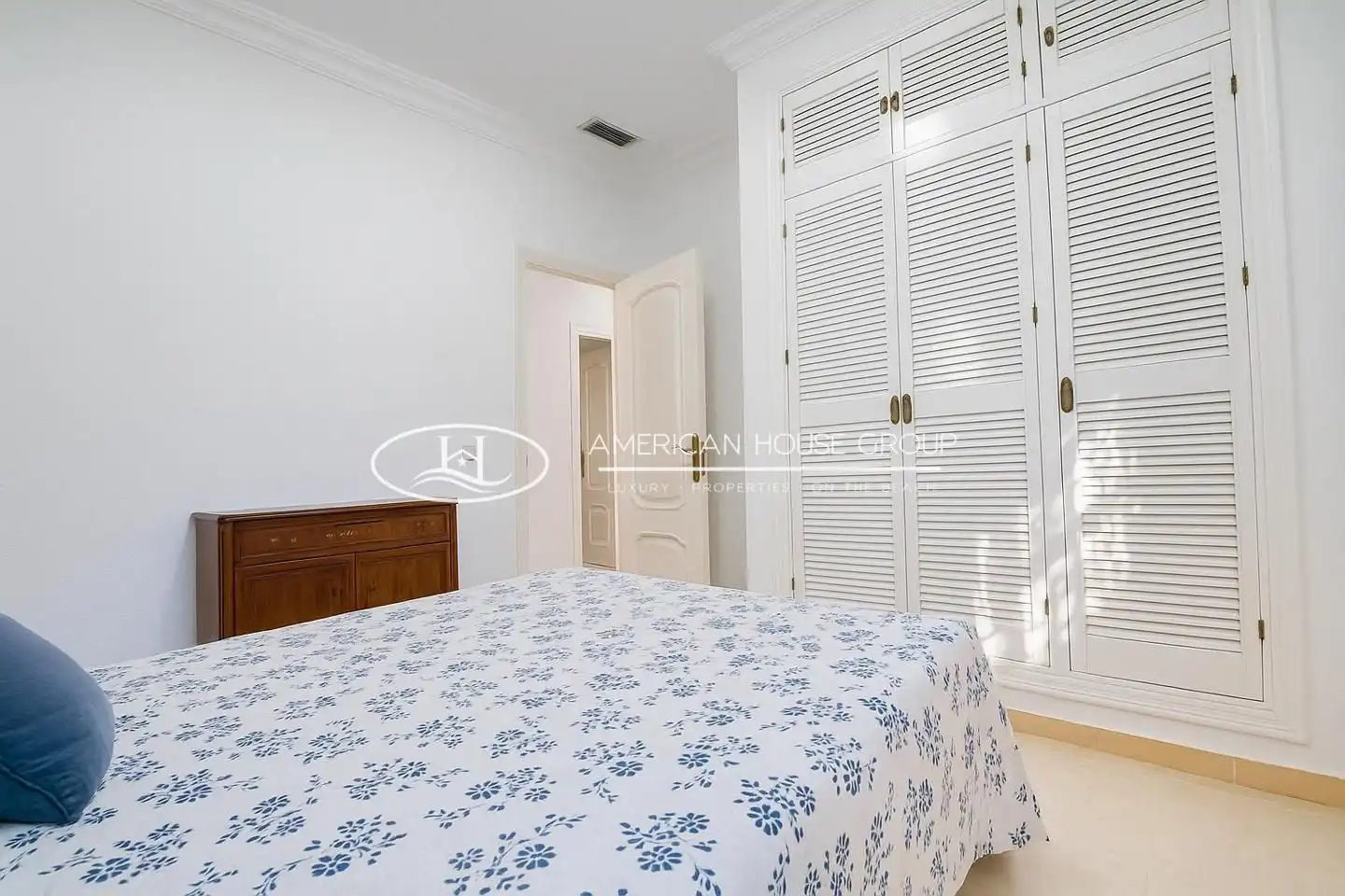 Bedroom of Houses for sale in Chiclana de la Frontera