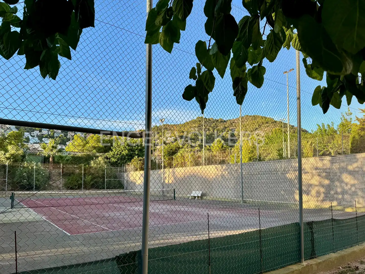 Vista exterior de Pis de lloguer en Sitges amb Aire condicionat, Calefacció i Terrassa