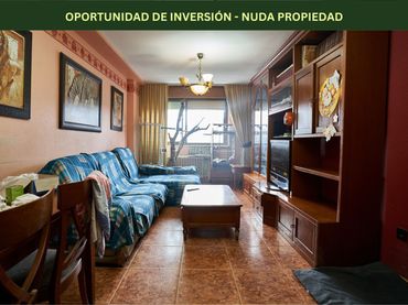 Piso con balcón en venta en Plaza San Francisco de Asís
