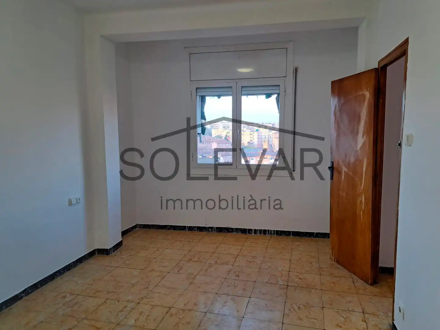 Piso en venta en GRAN PASSEIG DE RONDA, Mariola