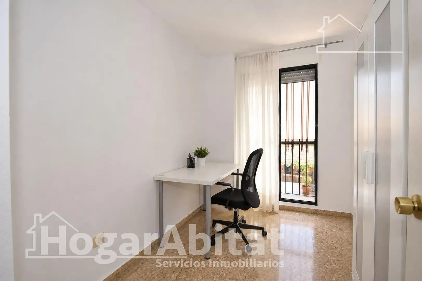 Flat for sale in Moncada