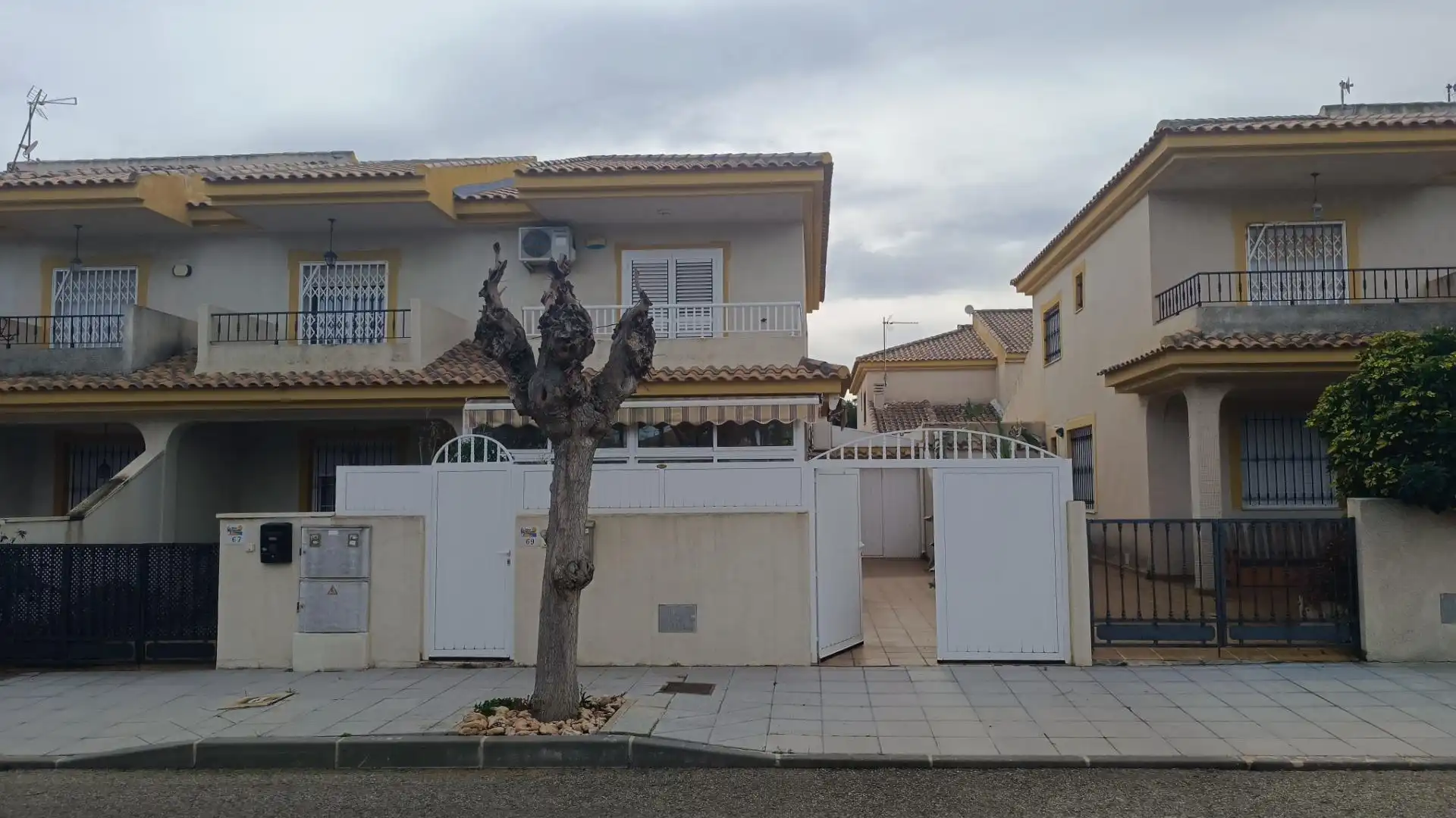 Exterior view of Houses for sale in Pilar de la Horadada