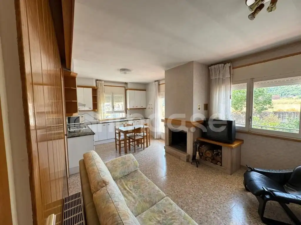 Casa a schiera con terrazza in vendita a Montmajor, imagen 2