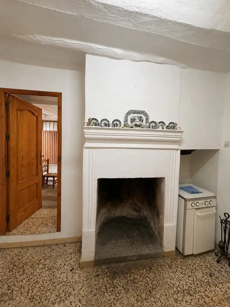Country homes for sale in Oria