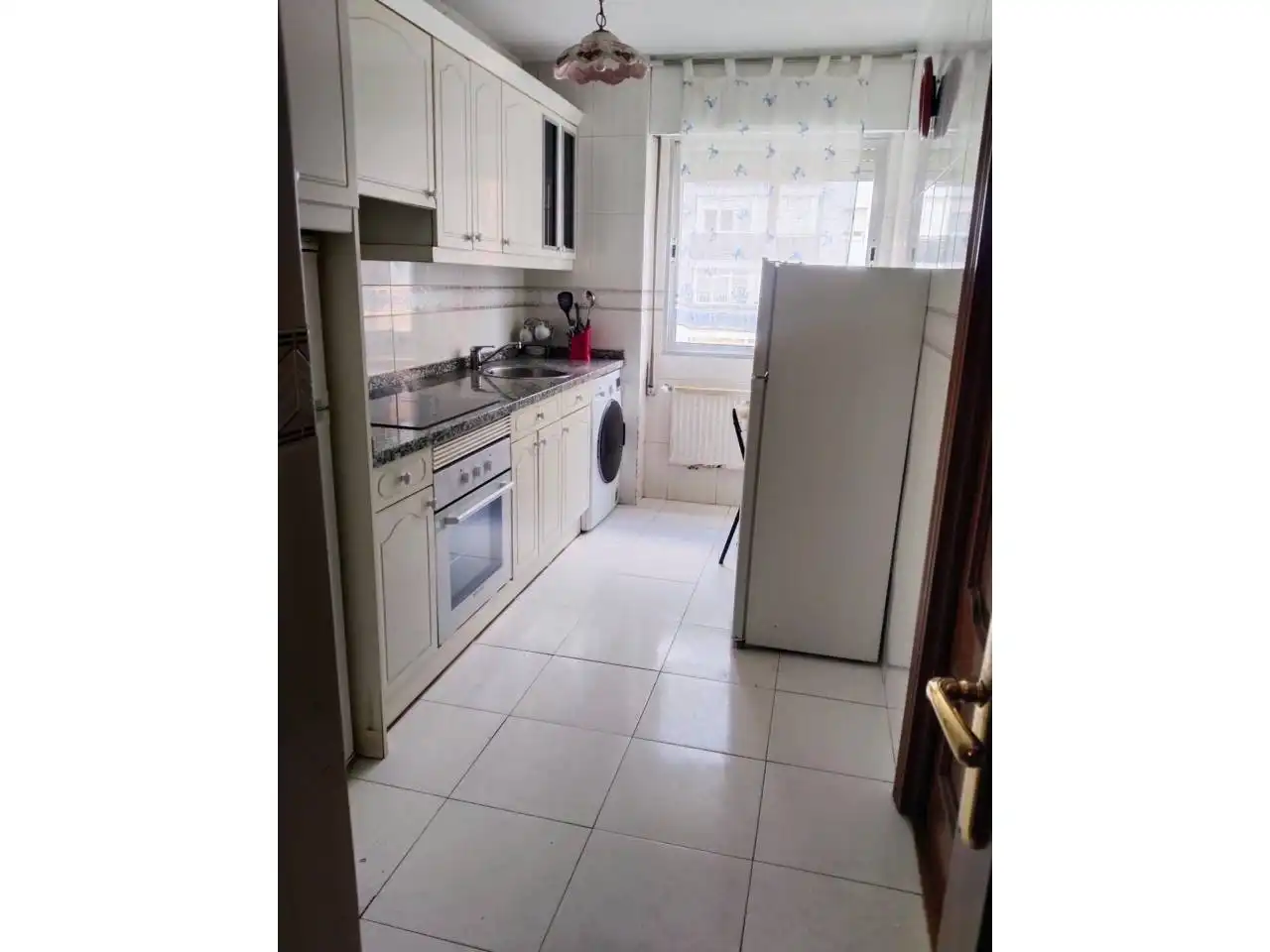 Kitchen of Flat for rent in Burgos  with Heating, Parquet flooring and Furnished