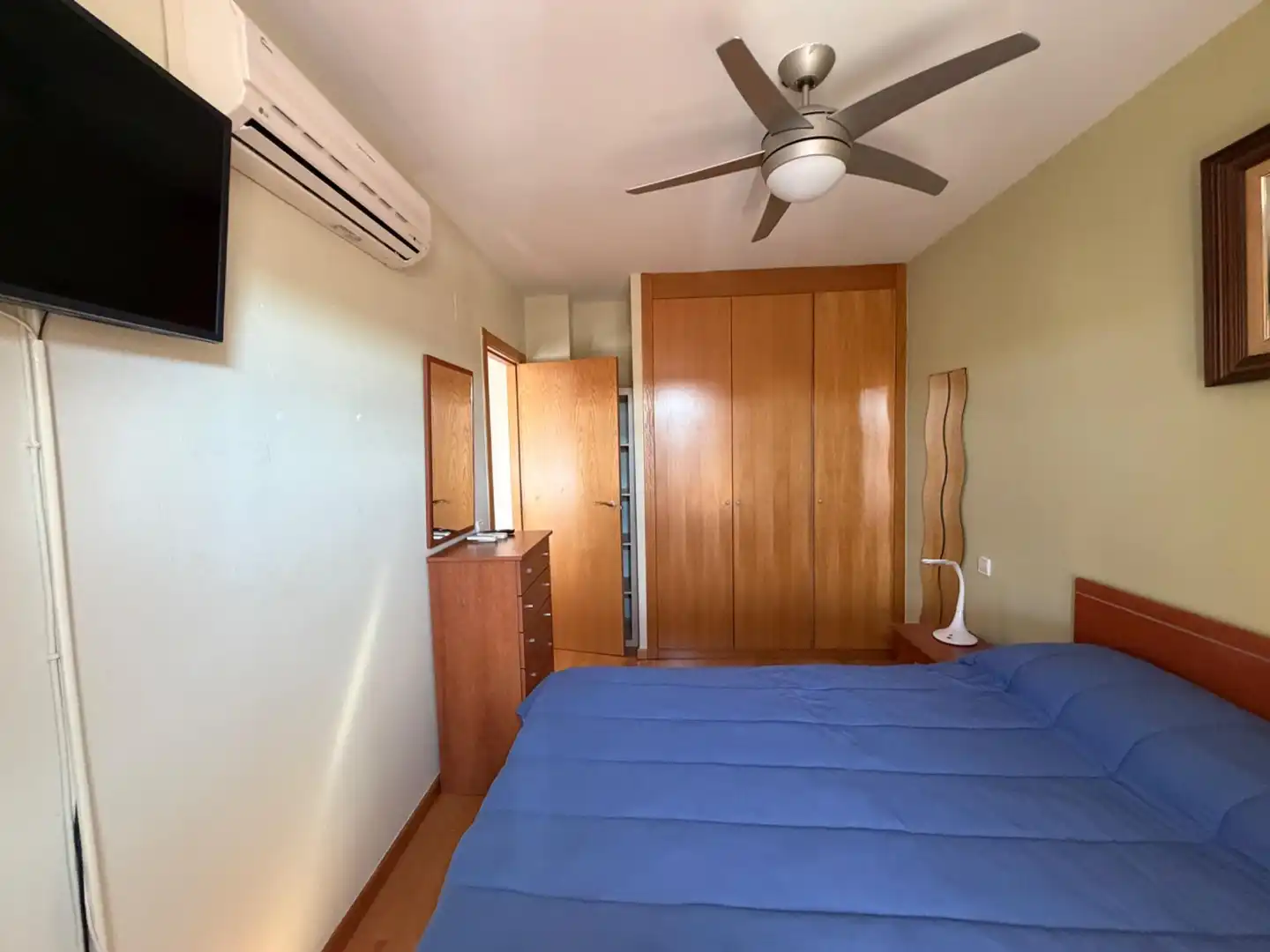 Habitación de Piso de alquiler en Madrid con Calefacción, Parquet y Amueblado