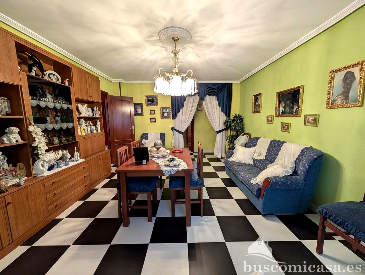 Menjador de Pis en venda en Linares amb Terrassa, Moblat i Balcó