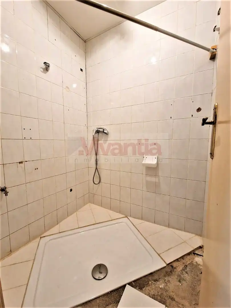 Badezimmer von Geschaftsraum zum Verkauf in Lorca