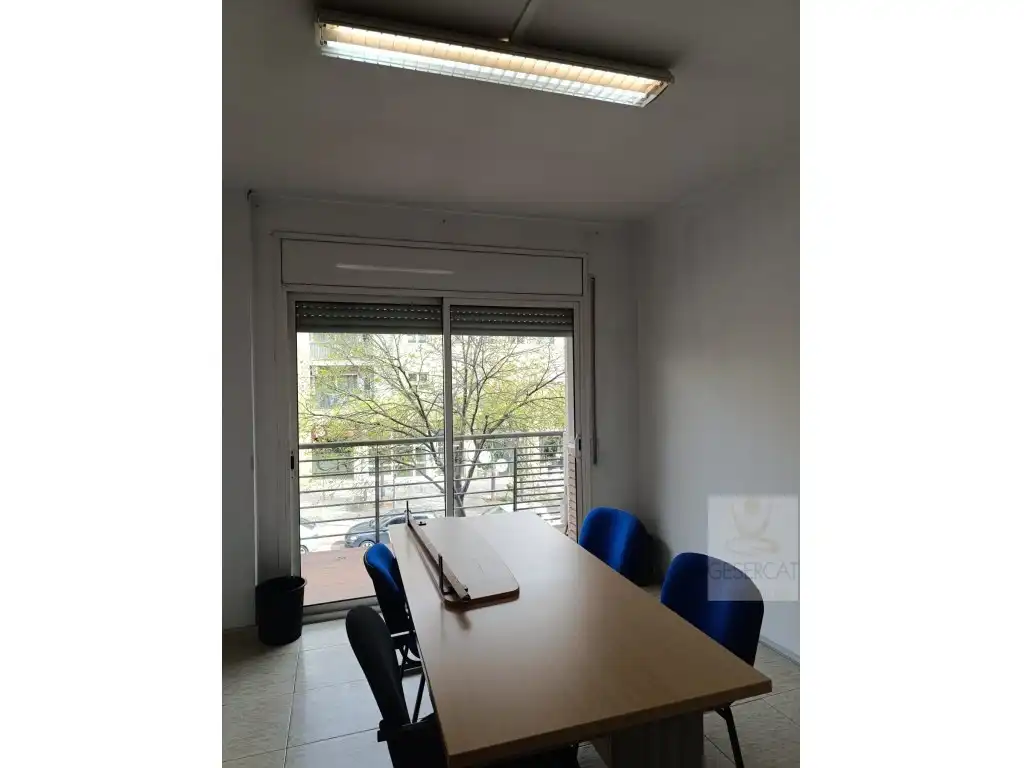 Oficina de alquiler en Sabadell