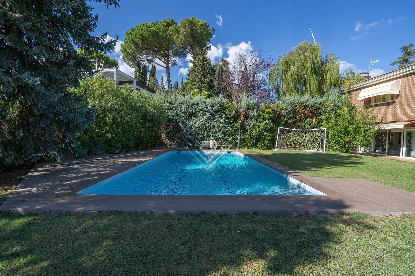 Semi-detached house with pool for sale in Moncloa - Aravaca, imagen 4