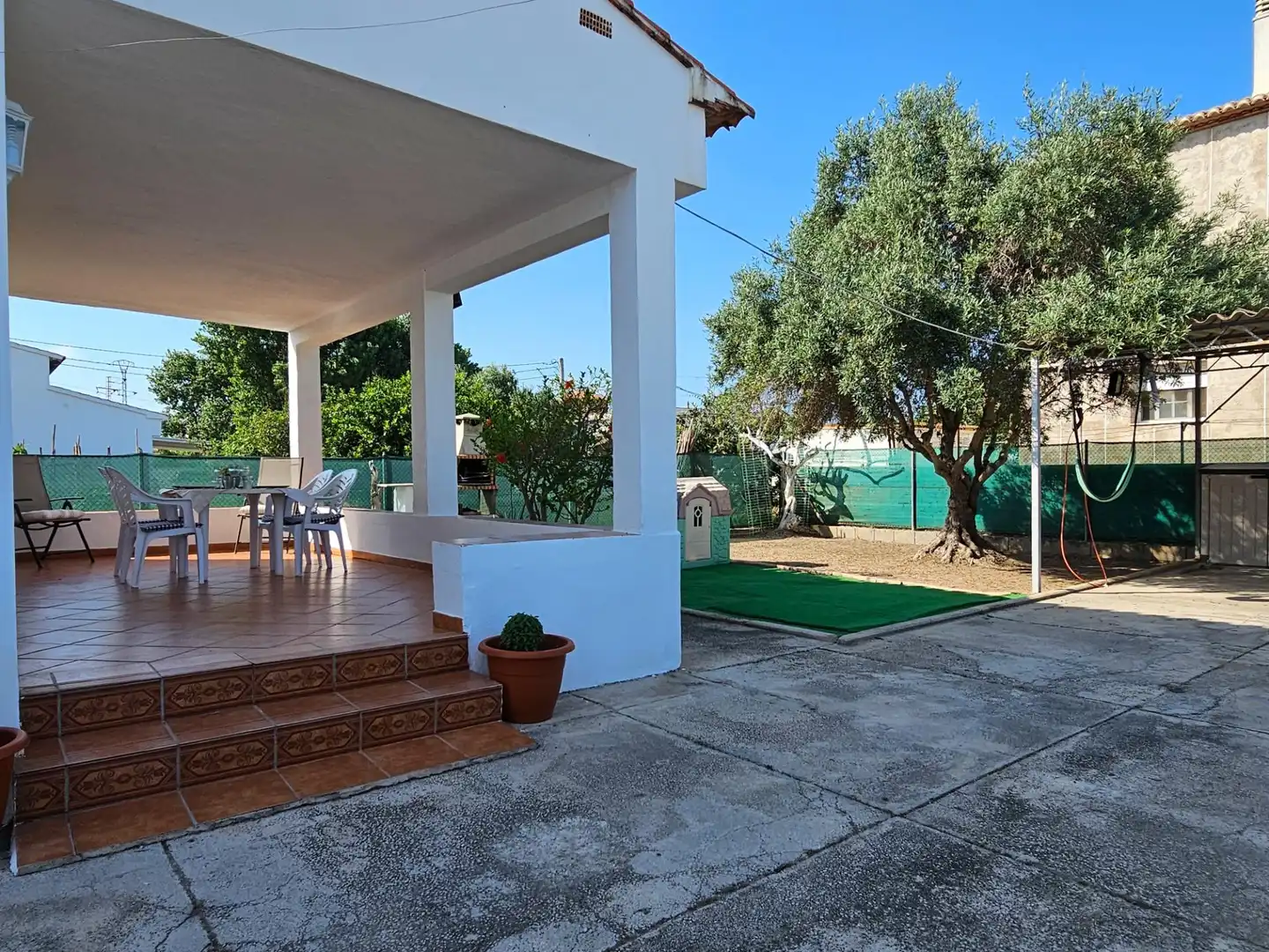 Terrassa de Casa o xalet en venda en Oliva amb Aire condicionat, Calefacció i Jardí privat