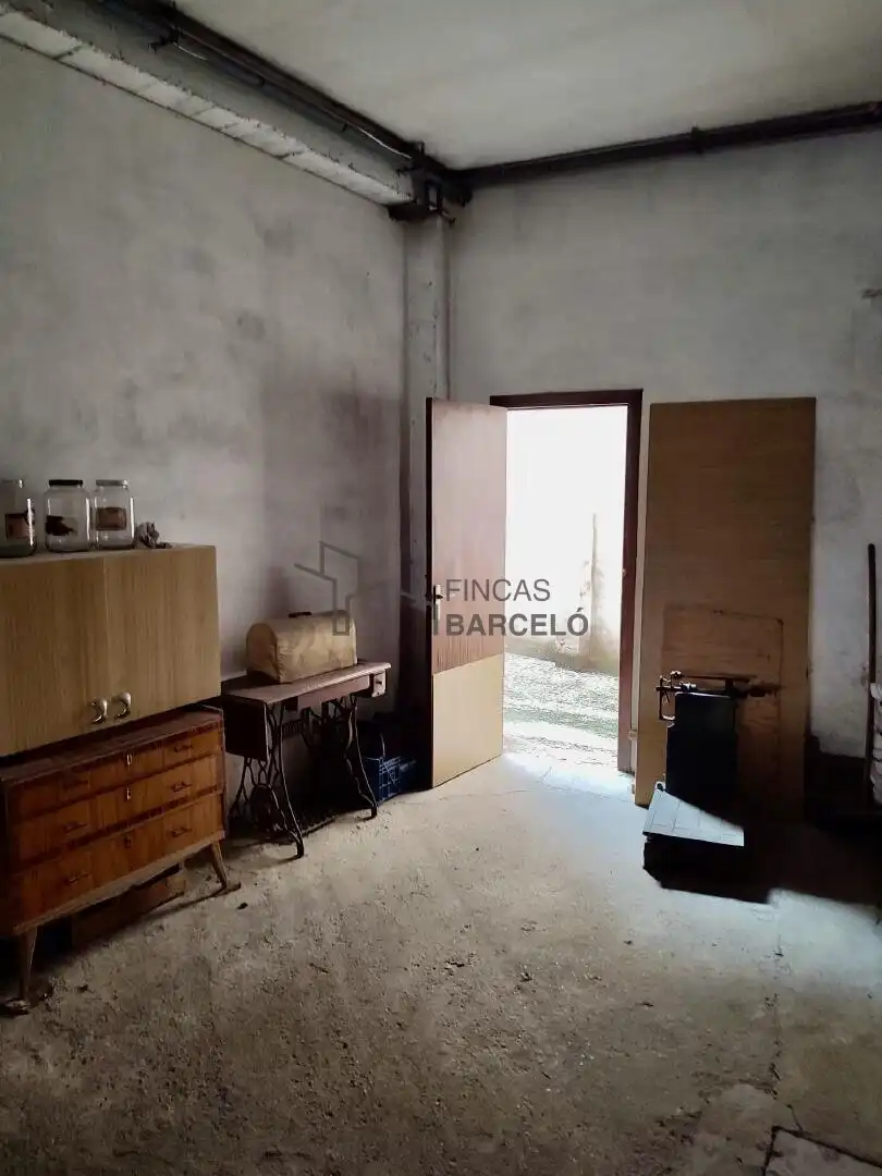 Casa adosada en venta en Tauste