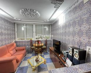 Living room of Flat for sale in  Madrid Capital