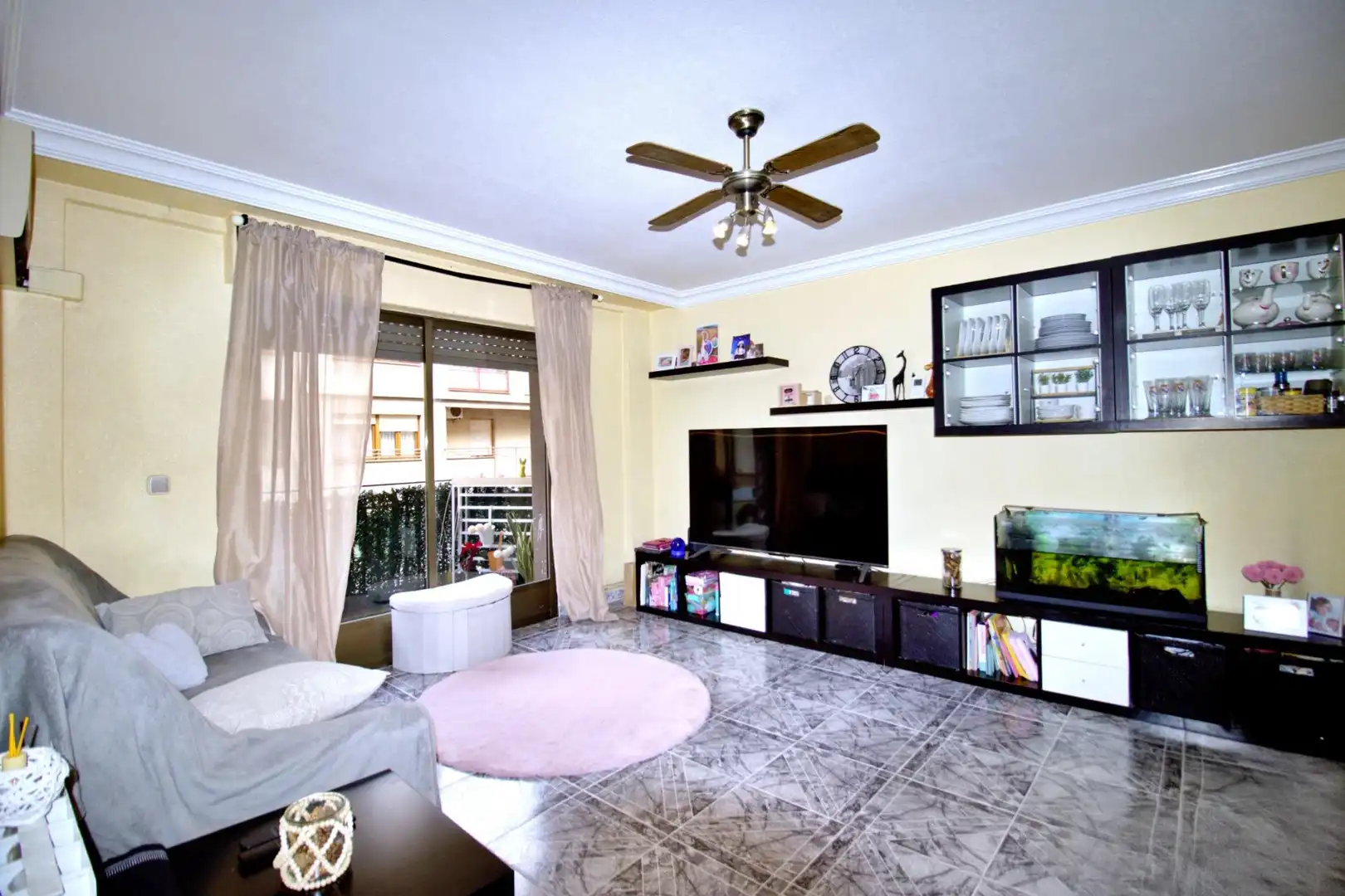 Living room of Flat for sale in Elche / Elx  with Air Conditioner, Heating and Balcony