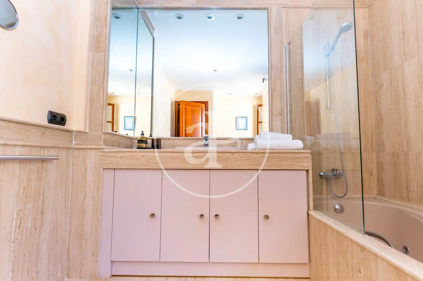 Bathroom of Houses for rent in Bunyola  with Air Conditioner, Heating and Private garden