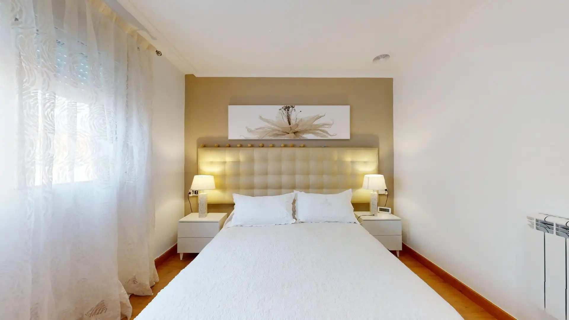 Habitación de Casa adosada en venta en Elche / Elx con Jardín privado, Terraza y Piscina comunitaria