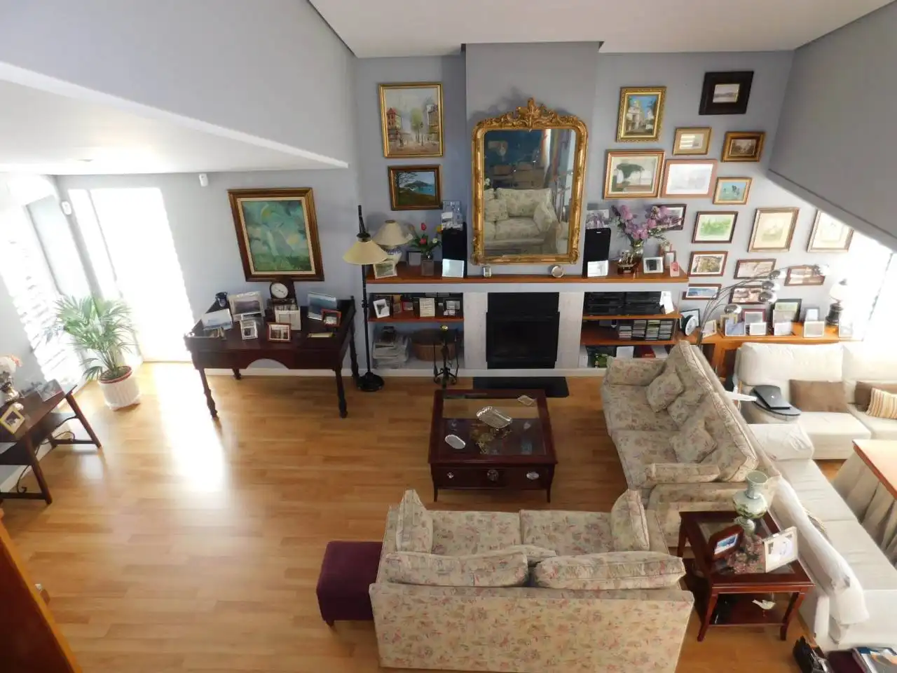 Sala d'estar de Casa o xalet en venda en Jerez de la Frontera amb Aire condicionat, Jardí privat i Terrassa
