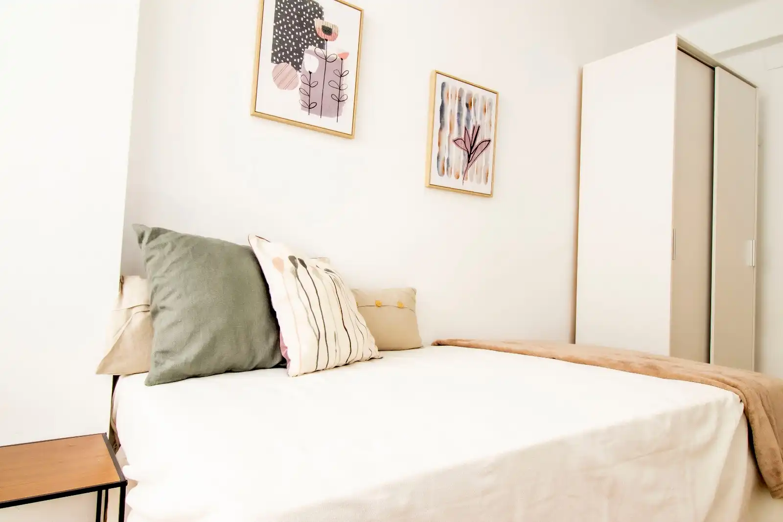 Flat for rent in Carrer de Bartomeu Reus, Hospital - Plaza del Real