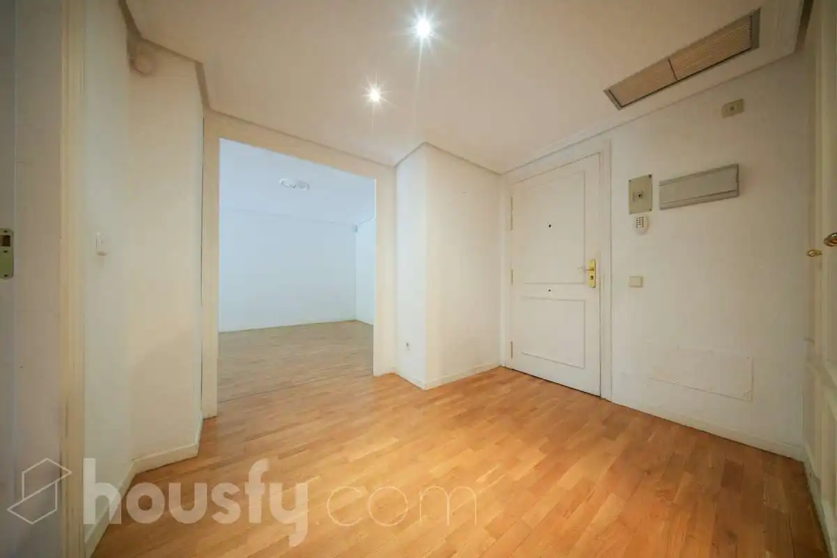 Piso con piscina en venta en Calle Ciudadela ., imagen 2