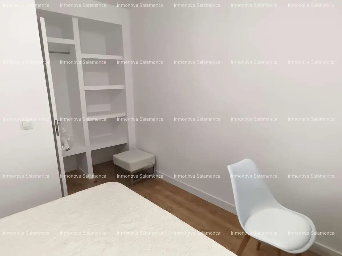 Schlafzimmer von Wohnung zur Miete in Salamanca mit Heizung, Terrasse und Möbliert