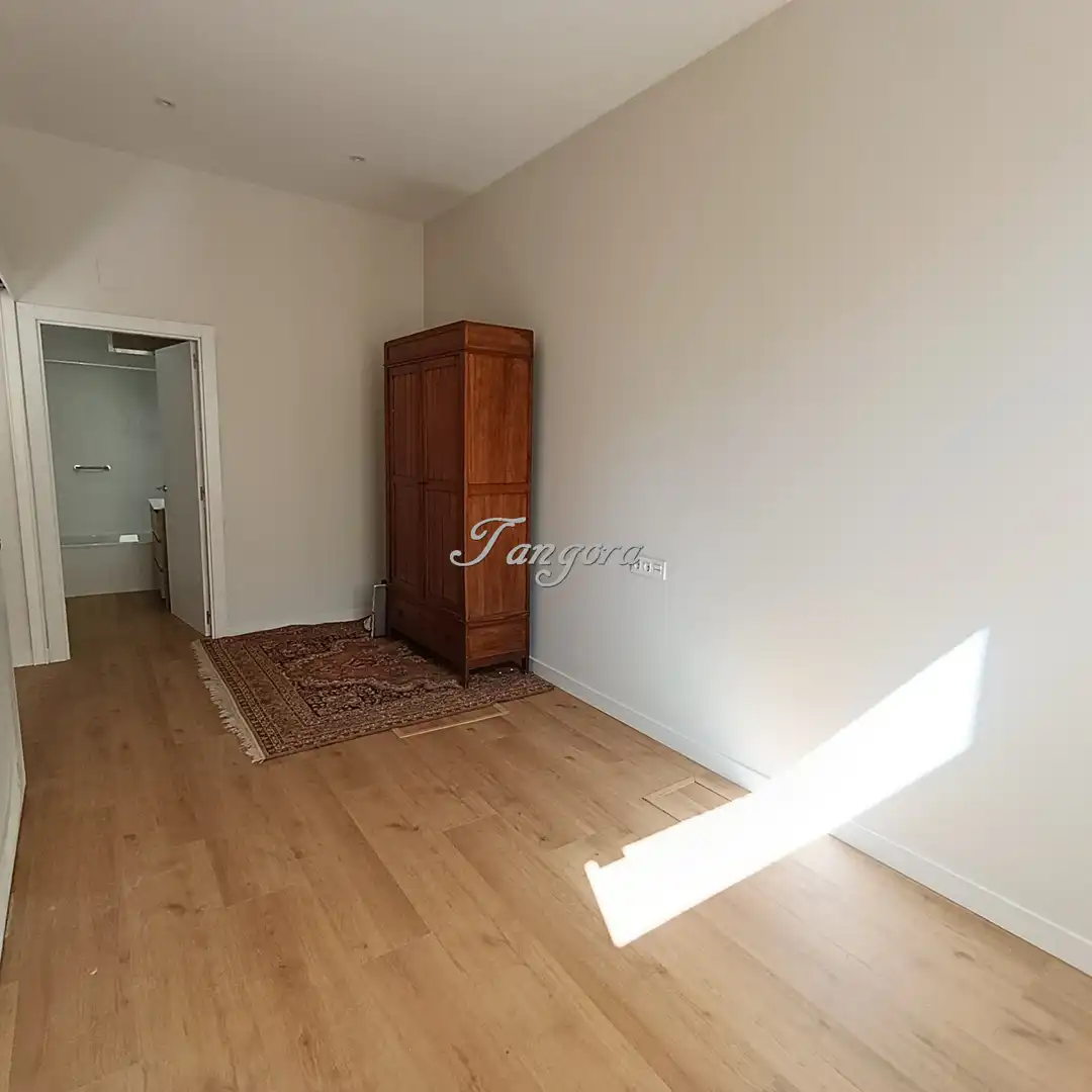 Habitación de Apartamento en venta en Getxo  con Calefacción y Parquet
