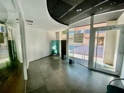 Local comercial en venda a Calle Augusto Echeverría 53